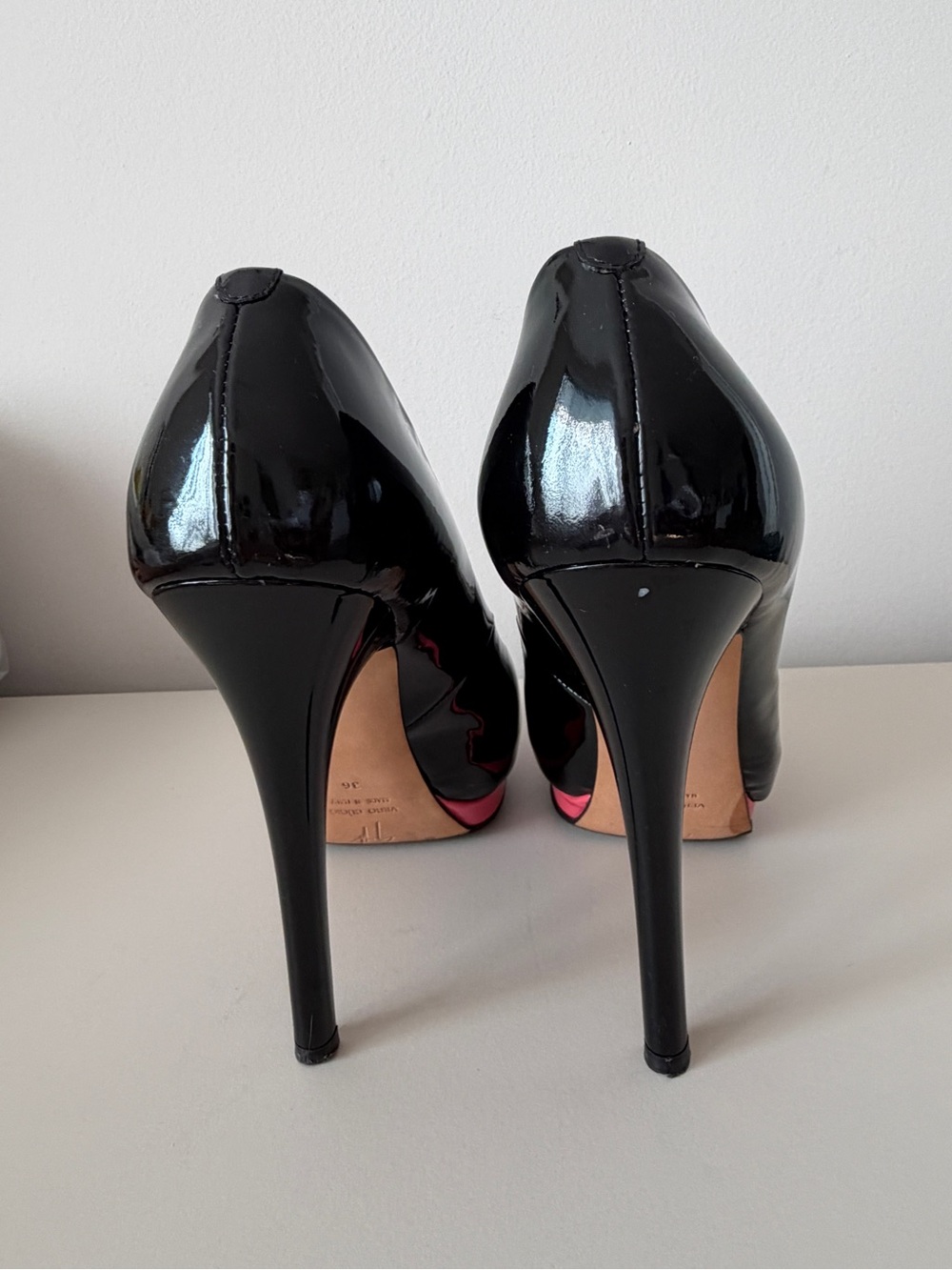Giuseppe Zanotti Black Patent Peep-Toe High Heels with Pink Platform - Picture 4 of 8